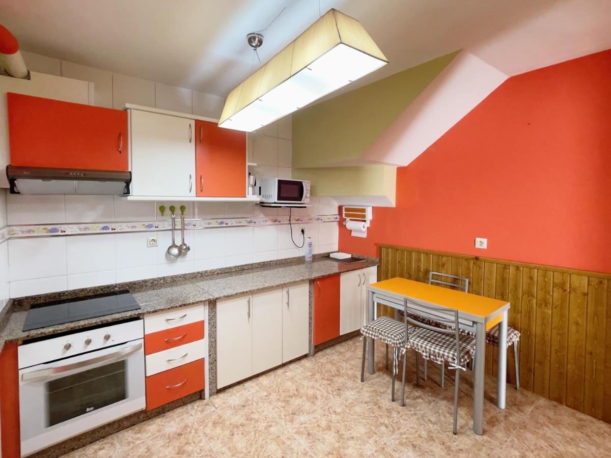 Apartamentos La Capitana Luarca Esterno foto
