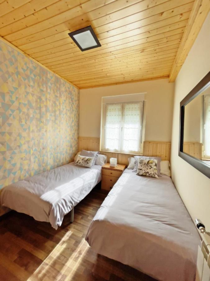Apartamentos La Capitana Luarca Esterno foto