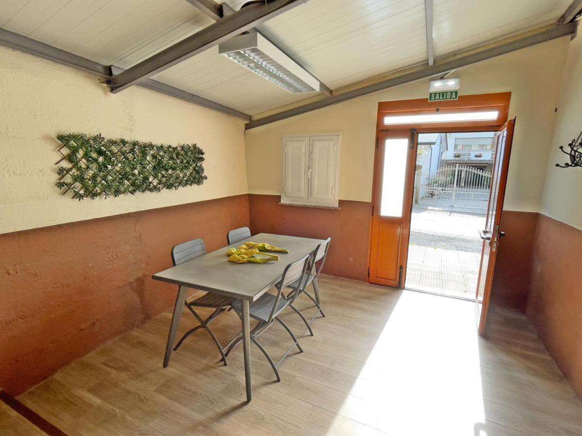 Apartamentos La Capitana Luarca Esterno foto